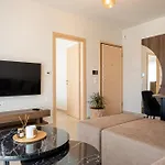 Hasi One Bedroom Nea Moudania