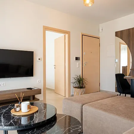 Hasi One Bedroom 네아 모우다니아
