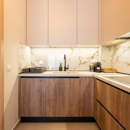 아파트 Hasi One Bedroom 네아 모우다니아
